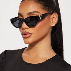 Fashion Nova Black Sunglasses with Gold Detail